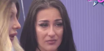 DRAMA U DOMU STEFANI GRUJIĆ! Pozlilo njenoj majci, narušeno joj zdravlje nakon brutalnih svađa u Bijeloj kući