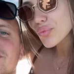 KARIĆ SA DEVOJKOM UŽIVA NA JAHTI!