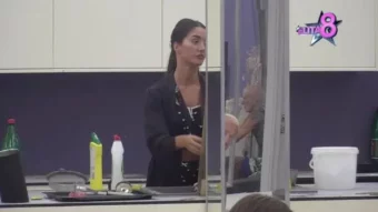 “Ovo nije prava ljubav, on je zaslijepljen sa 100.000 eura i zato se miri sa njom!” IGRE ISTINE