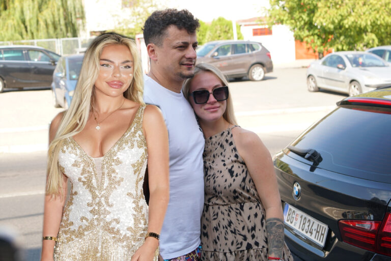 SVE RADI PO NJENIM INSTRUKCIJAMA!