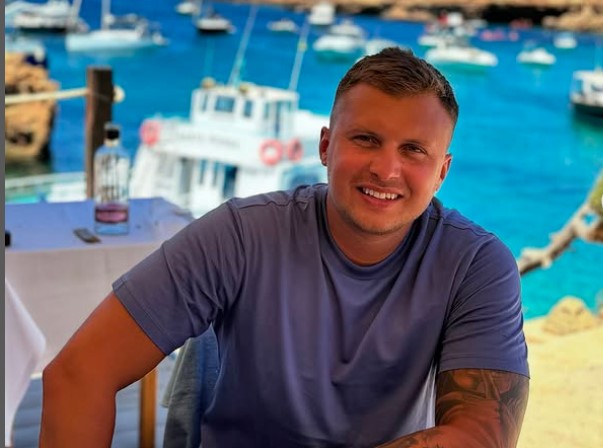 STEFAN KARIĆ RAZOTKRIVEN!