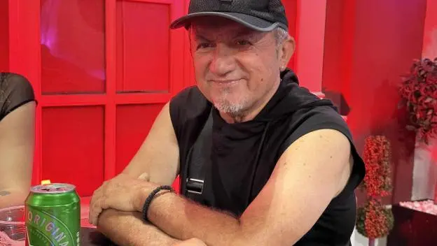 Dva dana sam čašćavao po kafani kada su raskinuli!