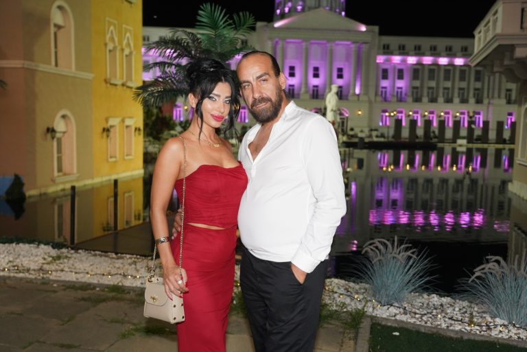 POKUŠAVA DA MI ODUZME DIJETE!