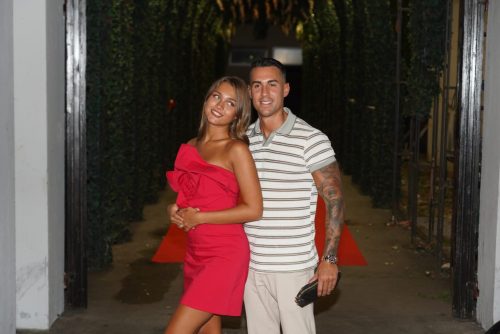 ISPLIVALA ISTINA O ODNOSU