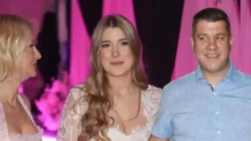 Željko je za sedmi rođendan od oca dobio patike Izvor: ATAImages/Antonio Ahel