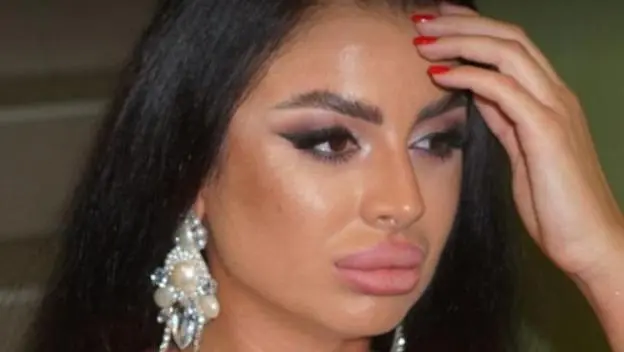 Istjerao je ženu i djecu na ulicu!