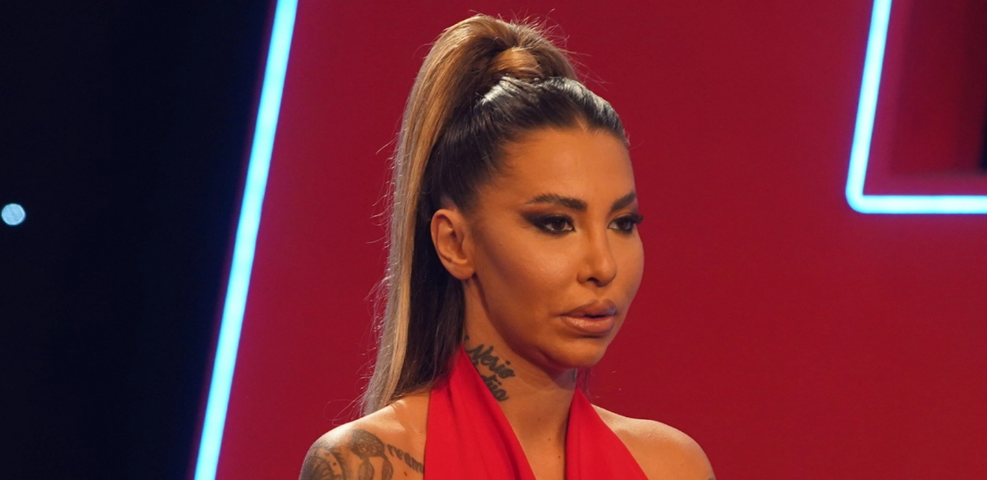 ANELI AHMIĆ PRE*UKLA ASMINOVU SESTRU!