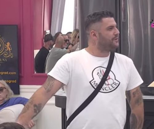 ASMIN KLJUČA OD BI*ESA JER GA JE ODBILA!