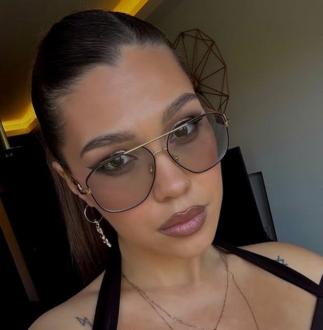 PORODILA SE KONTRAKULTURNA