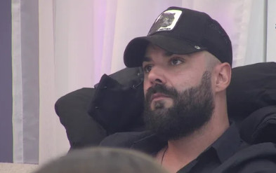 LUKA VUJOVIĆ SE SRUŠIO KAO SVIJEĆA!