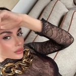 EMINA JAHOVIĆ POSTALA CRVENOKOSA!