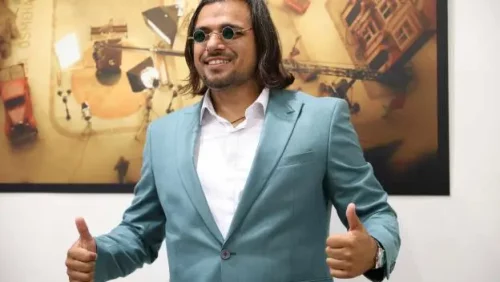 Još se nije razveo, a porodica napolju planira svadbu!