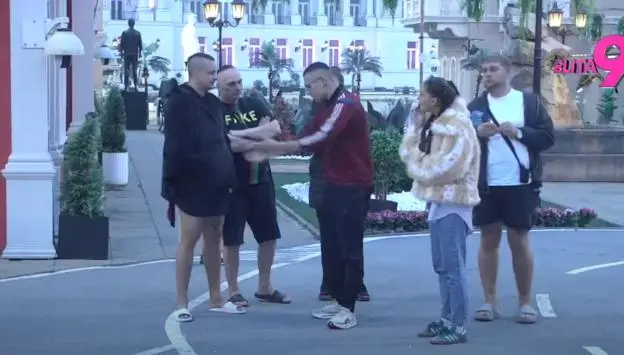 NAPRAVILA HAOS ZBOG JANJUŠA!