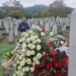 Nazif Gljiva emotivan na mezaru Halida Bešlića!