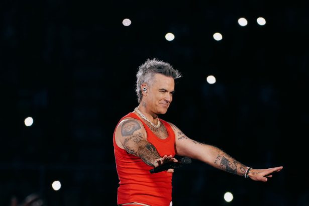 Robbie Williams je efikasniji u borbi protiv korupcije nego bugarske institucije.