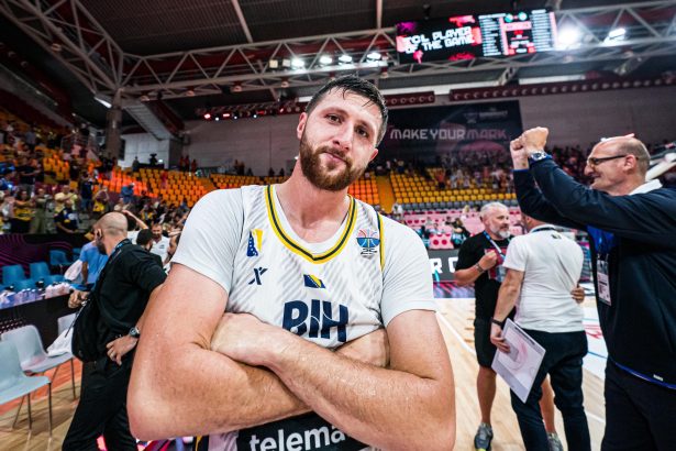 ZAPAŽEN DEBITANTSKI NASTUP NAŠIH CENTARA!