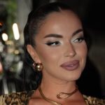 SVA U ZNOJU, DEKOLTE SAMO ŠTO NE PRSNE!