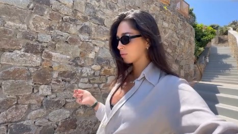 ĐINA DŽINOVIĆ POVRATILA NALOG NA MREŽAMA PA PORUČILA SAMO JEDNO!