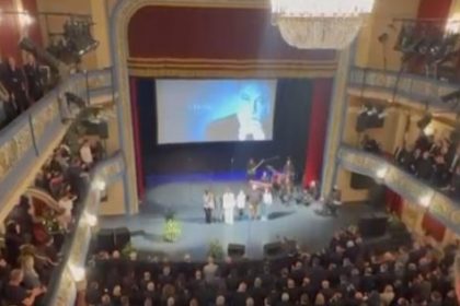 EMOTIVAN ZAVRŠETAK KOMEMORACIJE!