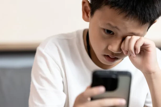 Zabrana upotrebe mobitela u školama u KS!