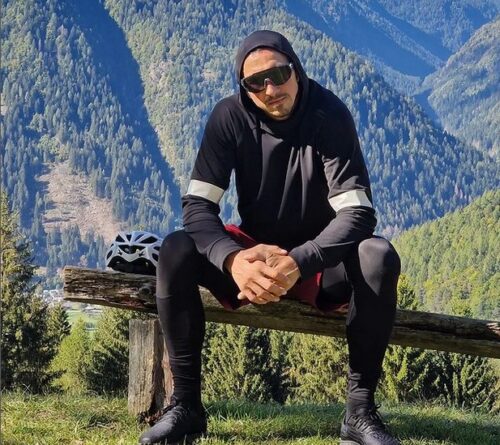 POZNATI FUDBALER KUPIO MAJCI CRKVU