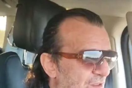 ACA LUKAS ODRŽAO ČAS MARKETINGA I SRPSKOG JEZIKA ZVJEZDICI MILICI PAVLOVIĆ I NJENOM MENADŽERČIĆU!