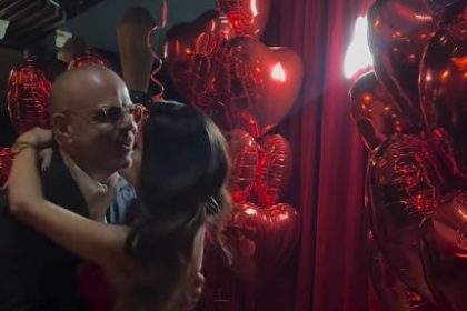 LJUBILA JE PJEVAČA I RODILA MU KĆERKU!