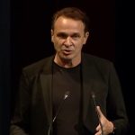 Enis Bešlagić o kritikama bez dlake na jeziku!