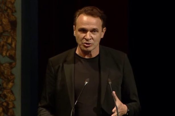 Enis Bešlagić o kritikama bez dlake na jeziku!