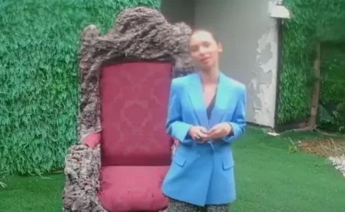 Sara traži pomoć od produkcije! 