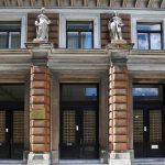 Policajac osumnjičen za odnos s maloljetnicom na slobodi!