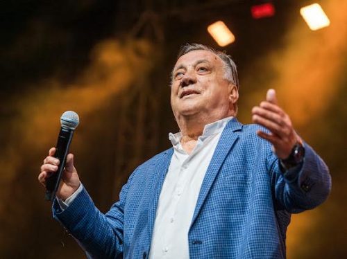 Halid Bešlić bi danas napunio 72 godine! 