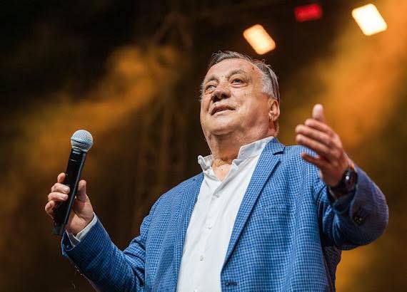 Halid Bešlić bi danas napunio 72 godine!