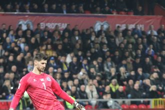 Seli li Vasilj u Englesku?