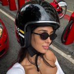 ĐINA DŽINOVIĆ POKAZALA TRBUŠNJAKE!