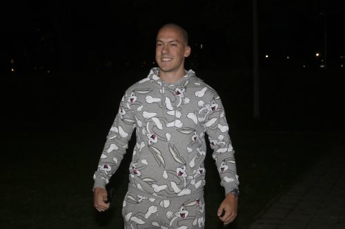 MNOGO JUTJUBERA NIJE KOREKTNO!