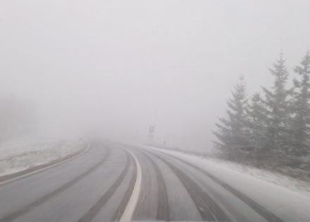 Vozači, oprez! Na cestama magla i poledica širom BiH!