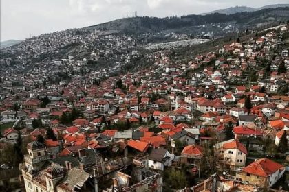 Ove zgrade u Kantonu Sarajevo već godinama čekaju bolje dane!