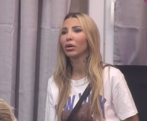 ASMINOVA PORODICA OTPISALA ANELI