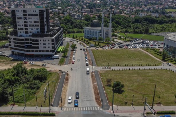 Sedma transverzala preko Otoke do Aneksa pored Istiklal džamije!