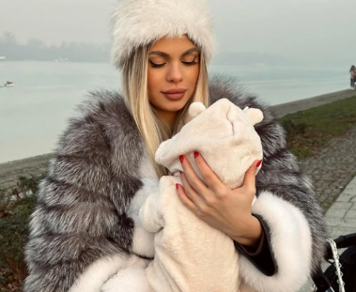 MARIJANA ZONJIĆ IZVELA KĆERKU ALEKSIJU U PRVU ŠETNJU!