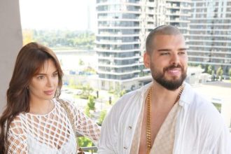 OGLASIO SE ADAM ADAKTAR NAKON VIJESTI DA ČEKA PETO DIJETE!