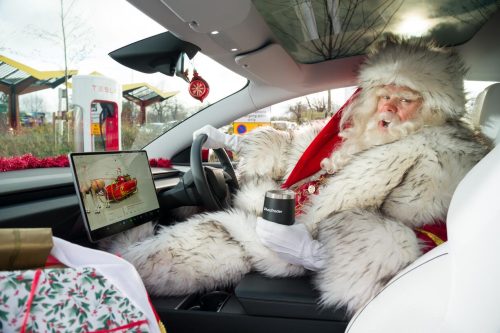 Djed Mraz zaustavljen zbog prebrze vožnje!