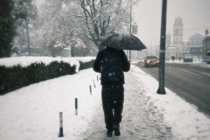 Ponedjeljak: Ledeno jutro, ali nešto topliji dan!
