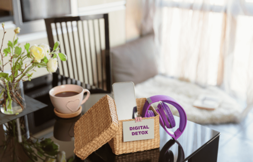 Digitalni detoks: Sve prednosti odmora od ekrana!