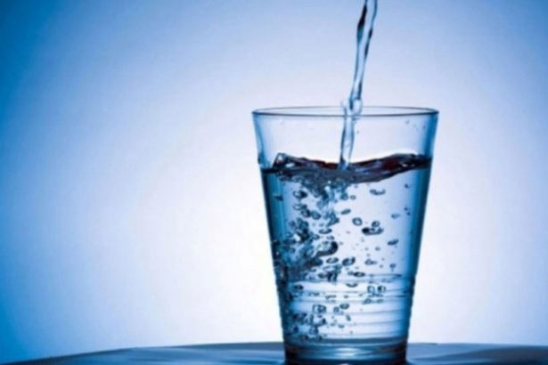 Šta čaša vode svakog jutra mijenja u vašem organizmu?!