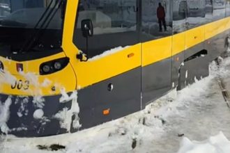 Tramvajem jutros samo do Željezničke stanice, dalje autobusom!