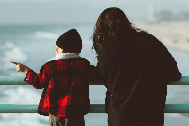 Zašto je dijete mirnije kod oca, a emotivnije kod majke?