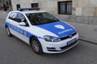 Otac uhapšen zbog obljube kćerki od šest i osam godina, pritvorena i majka!