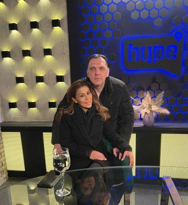 MINA KOSTIĆ I KASPER EKSKLUZIVNO ZA HYPE TV O VJENČANJU